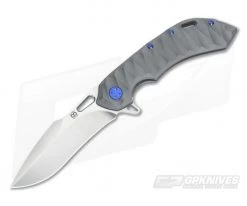 Olamic Cutlery Wayfarer 247H Scalloped Dark Blast Titanium Harpoon Satin M390 Flipper